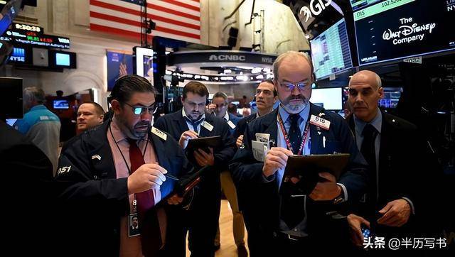 美国终极自杀方案：主动贬值300%！美债一夜清零，霸主屈身变乞丐