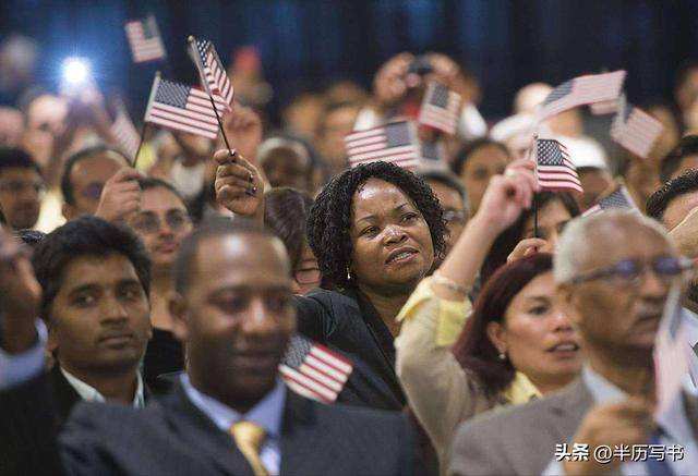 美国终极自杀方案：主动贬值300%！美债一夜清零，霸主屈身变乞丐