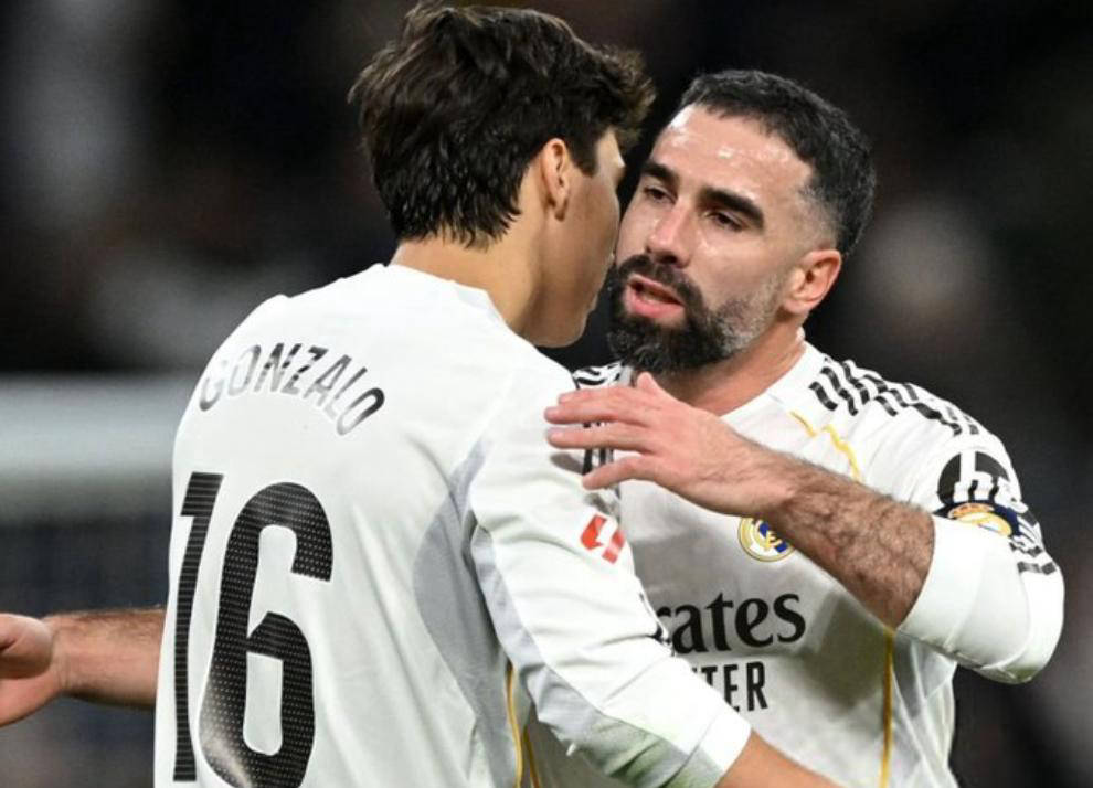 西班牙足球甲级联赛皇马新帅有望转正！5连胜助力逆袭西甲积分反超巴萨夺冠希望大增