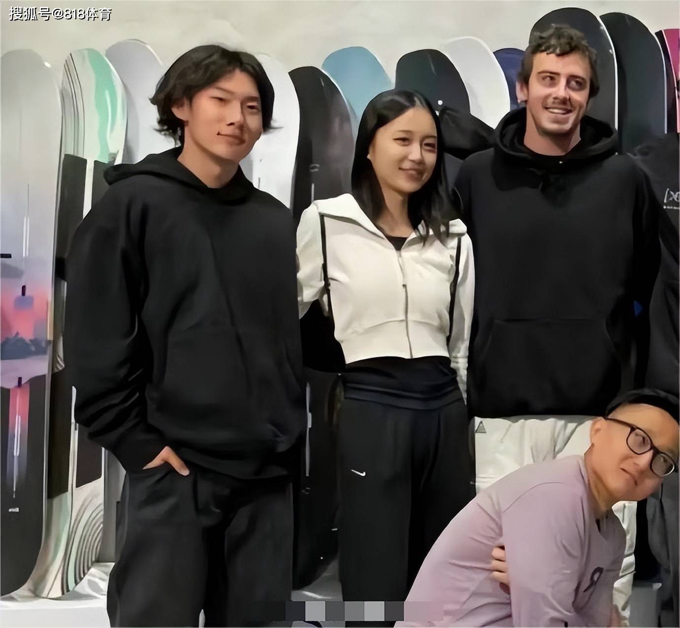 狗粮!苏翊鸣女友朱易晒甜蜜合照祝贺他夺冠小苏示爱：爱你宝贝!爱体育- 爱体育官方