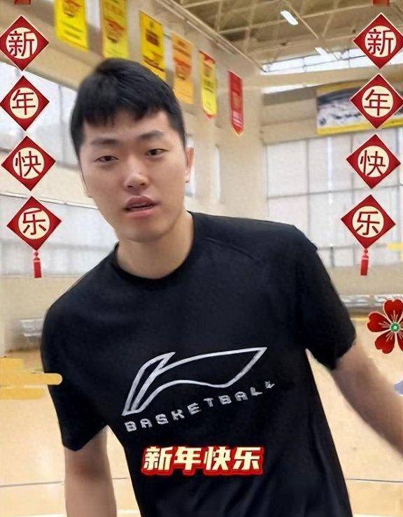 叫扬叔 - 全网最会整活的苏超球迷  足球圈热梗收割机广东正式开练！朱总送新年利是杜锋春训动员奎因超兴奋