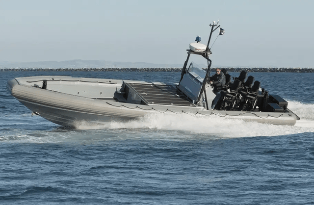 古巴拦截美国快艇，当场打死4人，伊朗都不敢这么干