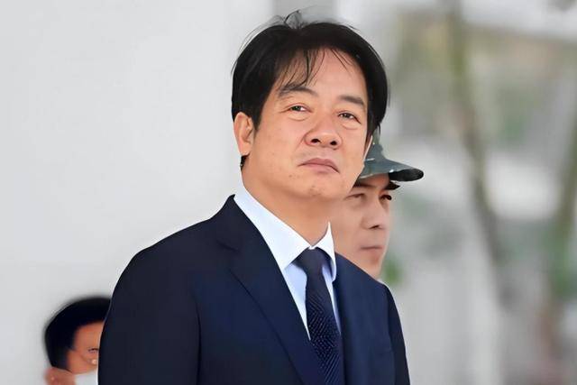 两岸船只温情互动，解放军30架战机围岛，统一最强信号出现