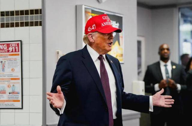 哈梅内伊身亡，美媒一语惊人：伊朗对中国不重要，中俄紧急“对表”