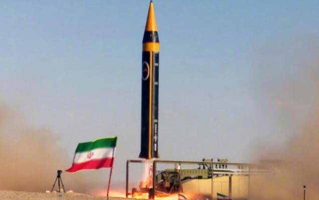 伊朗导弹击中以色列总理办公室，内塔尼亚胡生死难料，逃生之路或被切断？