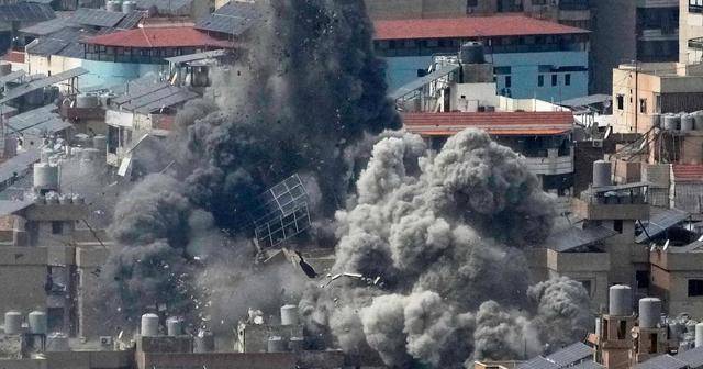 彻底封锁不住了？以色列遭袭后城市受损视频流出，现场报道被严格限制