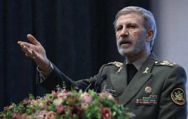 特朗普一声令下，美军2500人杀进霍尔木兹海峡！伊朗这招太狠了