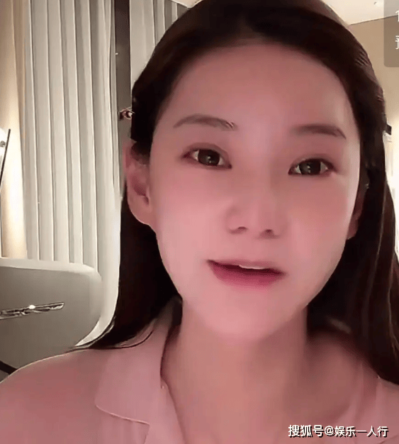 汪小菲透露小儿子大名还没确定,把难题直接抛给婆婆张兰,可能会随母姓,豪门姓氏大战一触即发!