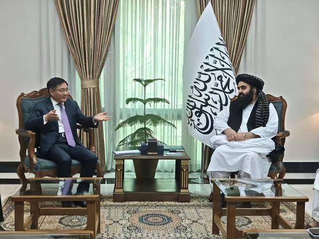 巴铁越打越猛，数百万人陷入饥饿，中方派特使先后奔赴两大邻国劝和促谈！