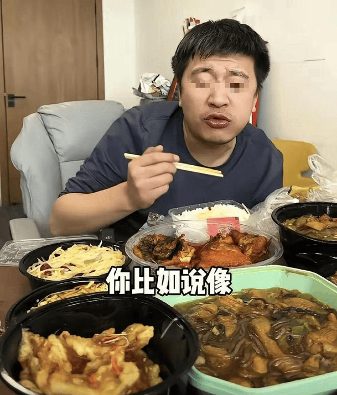 张雪峰离世当天午餐曝光:一碗米饭,配六碗菜,外卖:重油!