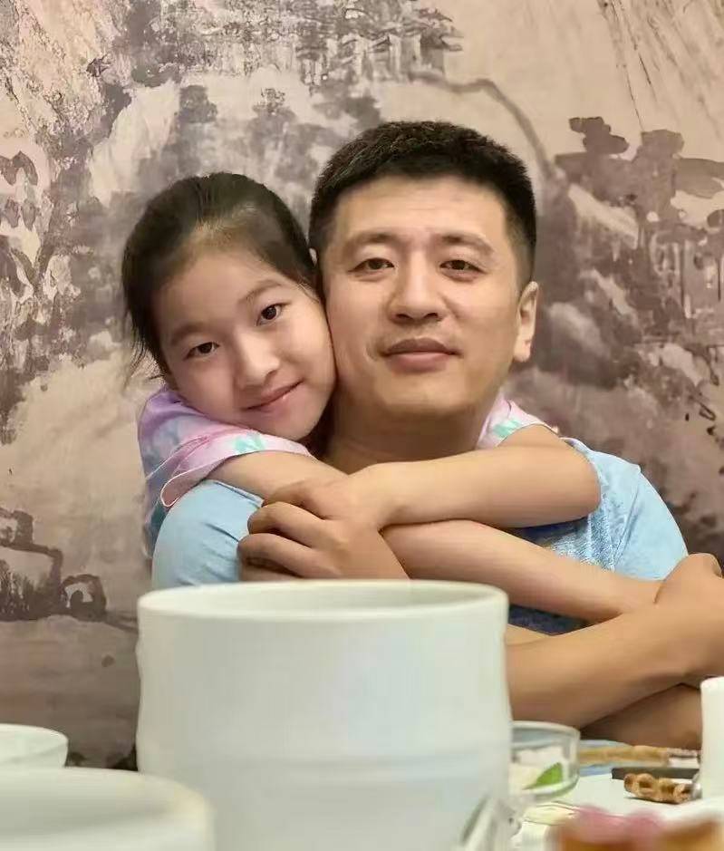 张雪峰被曝已二婚，猝世更多细节流出！11岁女儿遗产继承疑变复杂