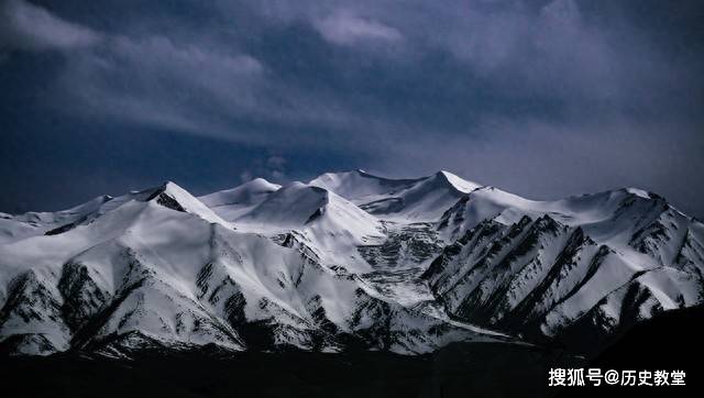
        为什么所有神仙都来自昆仑山，真是连接天地的通道吗？