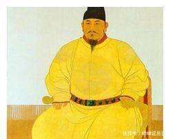 
        朱元璋外出，被一位老太太辱骂忘恩负义，朱元璋：敢问您儿子是谁