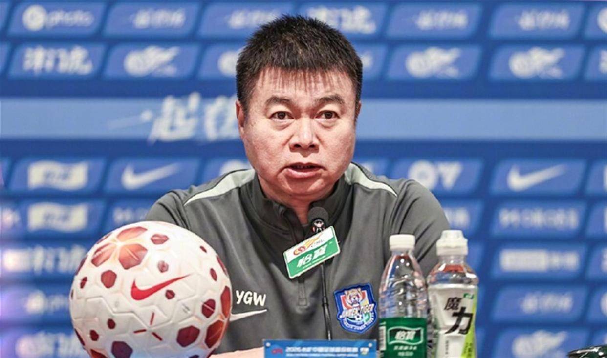 杨帆