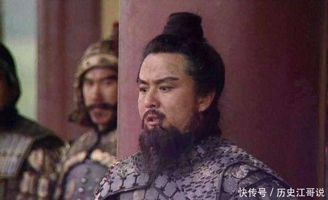 
        刘备怂恿曹操杀吕布，却极力劝说曹操要留下这个人