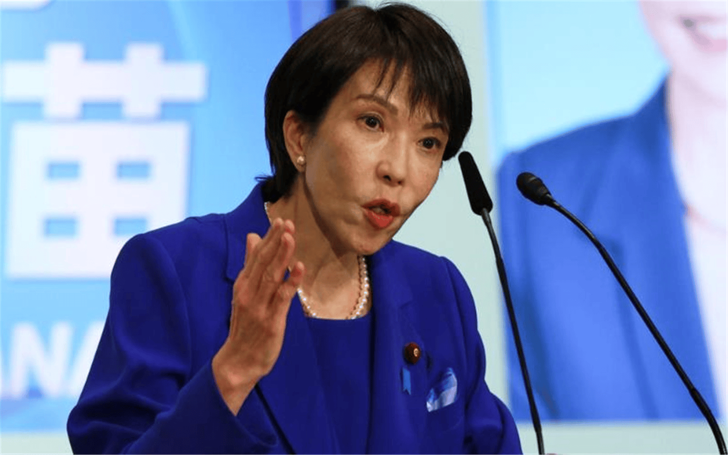 
        高市早苗对美国提出四大要求，美国却全然拒绝，日本实在太窝囊
