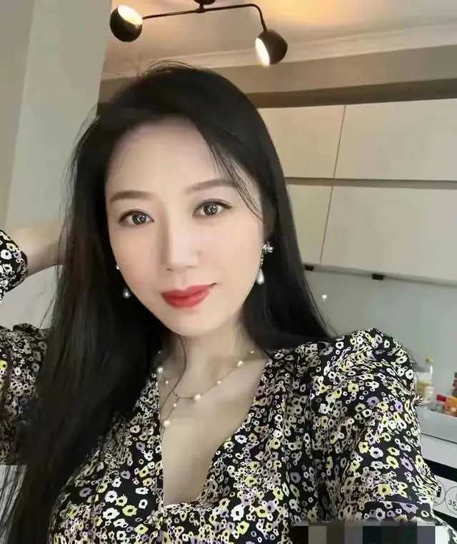 41岁阿姨找29岁小伙，小伙精力旺盛，阿姨：年龄不是问题