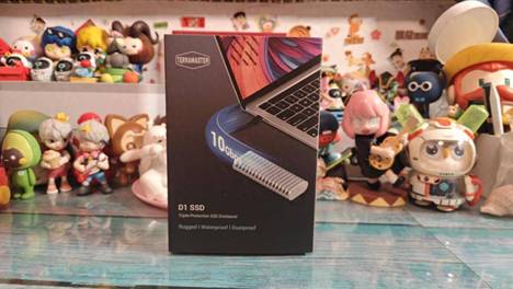 军工级三重防护固态硬盘，铁威马D1 SSD