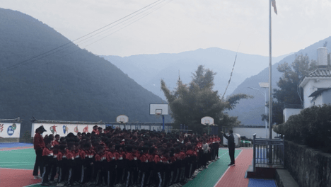 鲁史镇永新中心学校：手捧书香筑梦未来，静心阅读点亮人生
