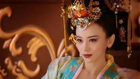 史上最荒唐的太后，玩弄叔叔勾搭大臣，为了权色还把亲生儿子杀了