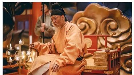 杨玉环：从“盛世宠妃”到“亡国罪人”，她到底背了谁的锅