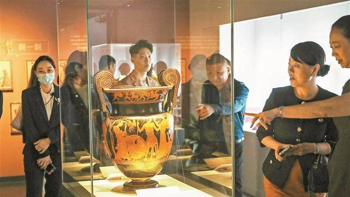 古希腊彩陶及普利亚艺术,你想去看看吗?