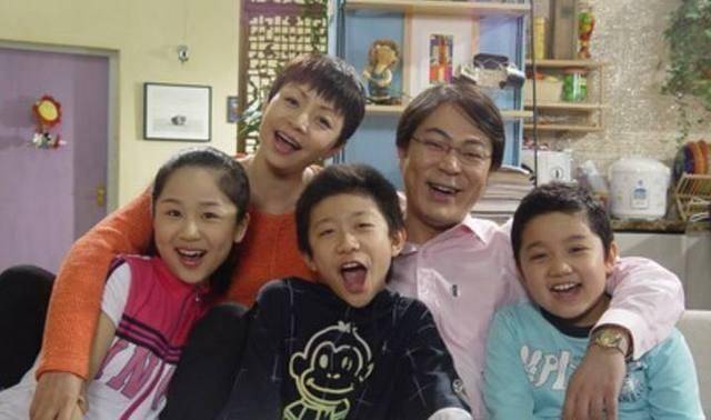 2005年，尤浩然继续出演《家有儿女2》，2007年，继续出演《家有儿女4》中的