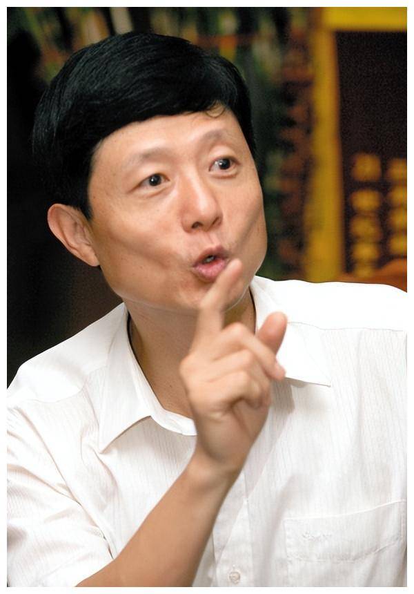 艾跃进教授的这些观点，赢得了“最受欢迎教授”的称号，他的一言一行都