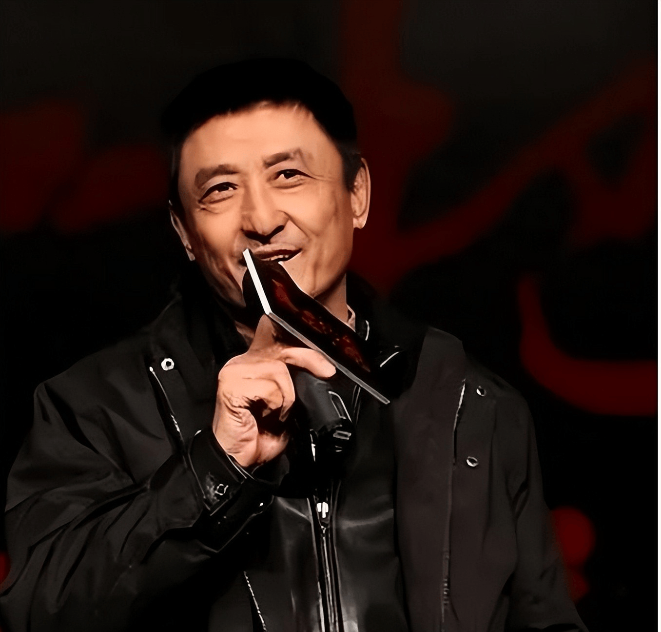 1972年，叶京得到母亲无奈只好把他送到部队磨炼，改一下身上的“痞气”，