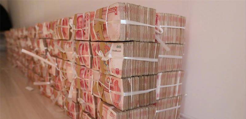 湖南“文三爷“覆灭史：银行卡流水达六七十亿，花2000万策反协警