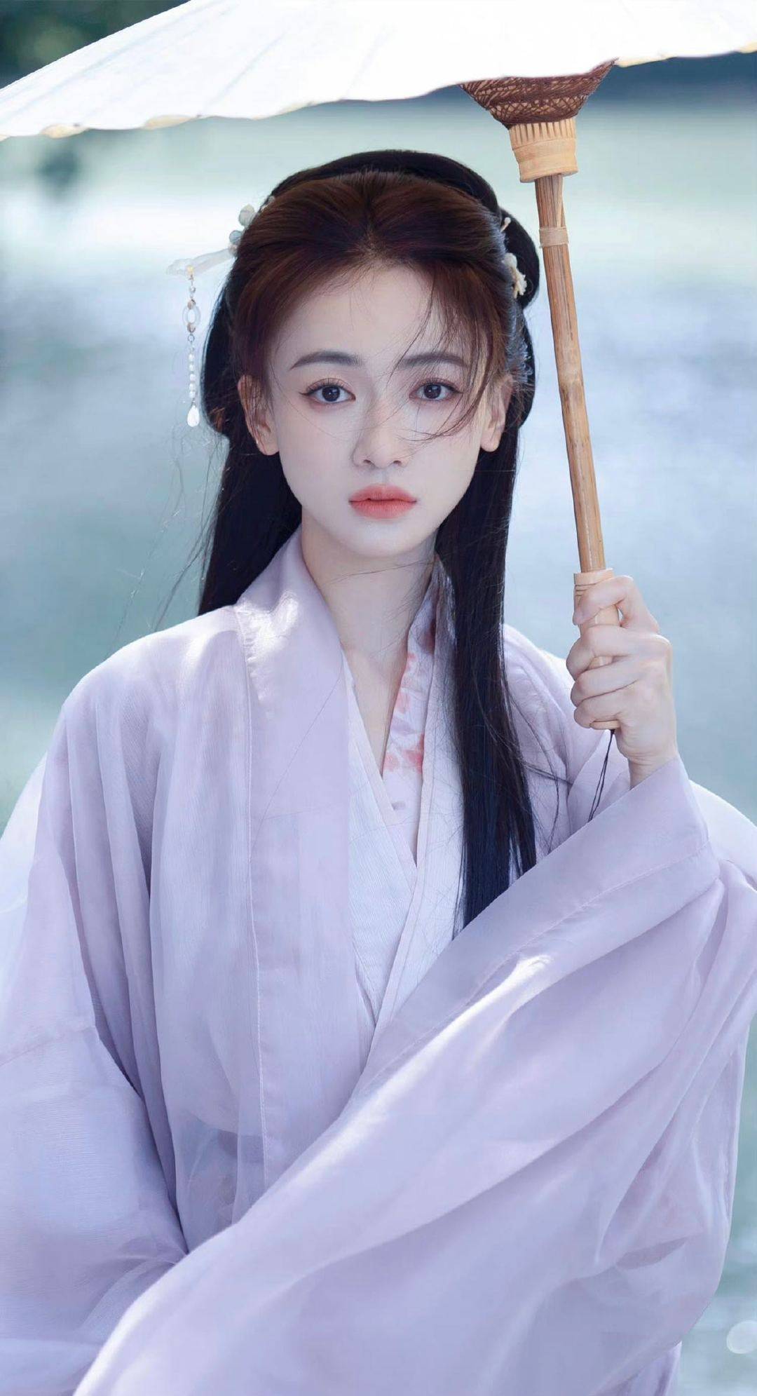 考古 | 吴谨言产后美艳性感！搭档小鲜肉出演古代版扫黑，老公因油腻被刘涛嫌弃