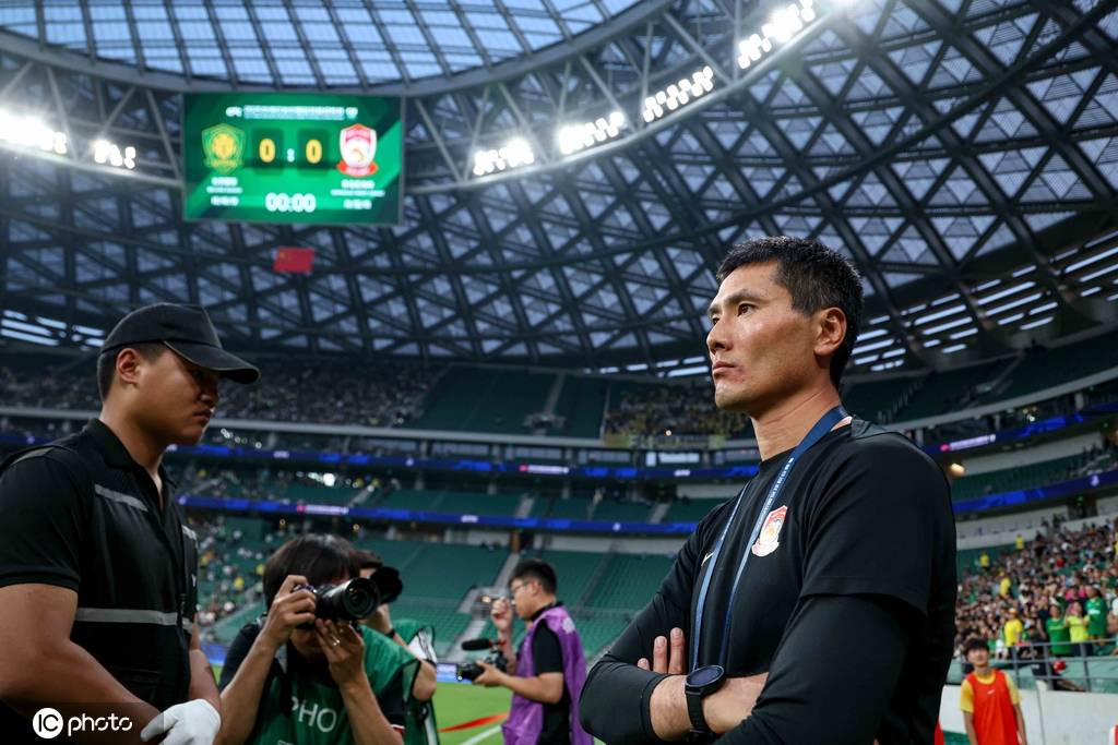 中超-林良铭伤退恩加德乌造乌龙 国安1-0西海岸14场不败登顶