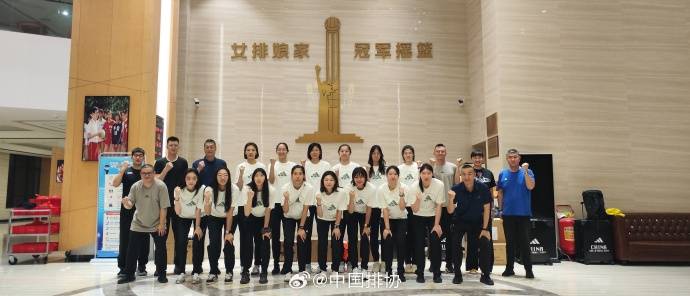 中国女排世锦赛名单：李盈莹伤愈归来 龚翔宇担任队长