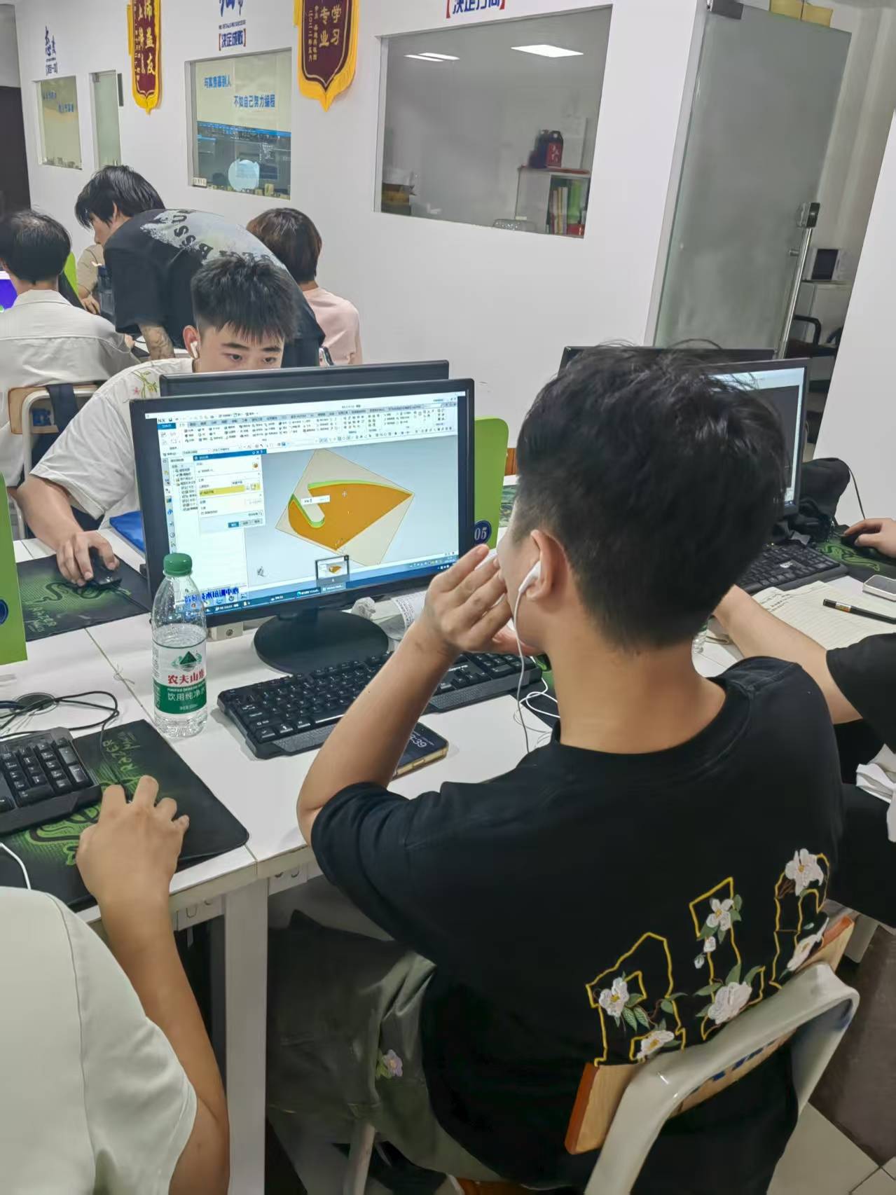 文章配图-1