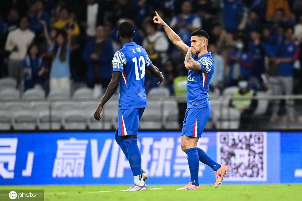 保留悬念!中超-路易斯开场闪击 申花1-0新鹏城升至第2