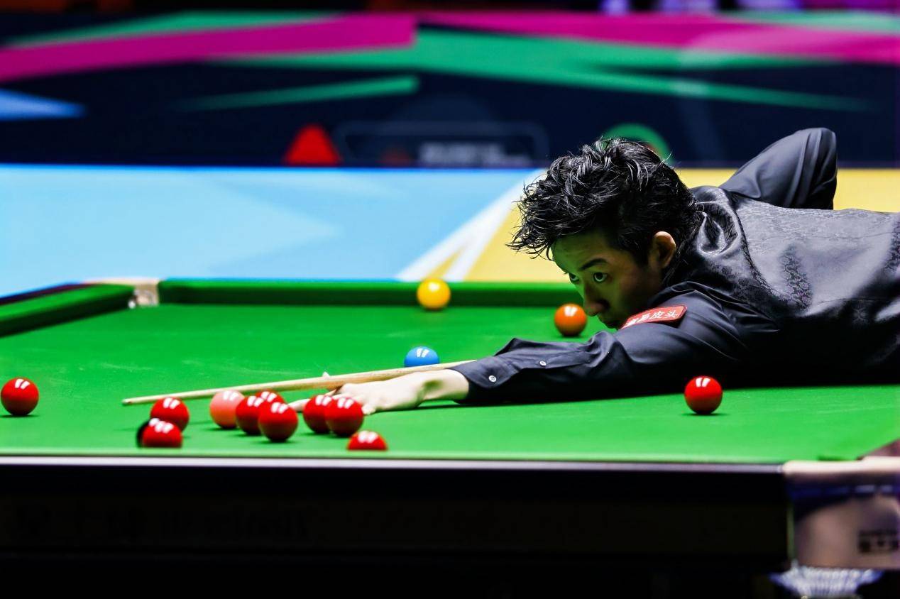 斯诺克国锦赛吴宜泽继续神奇 新科世界冠军止步四强