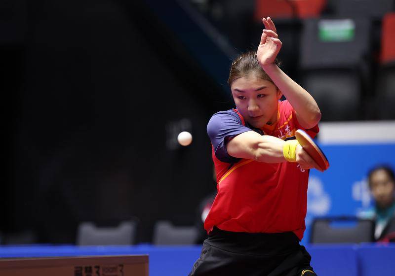 全运乒乓球：王楚钦4-2林高远进四强战樊振东 王曼昱陈梦会师半决赛