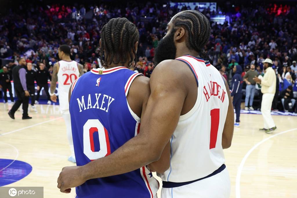 原创             哈登演绎极致孤胆悲情剧 快船还能拿什么来拯救？