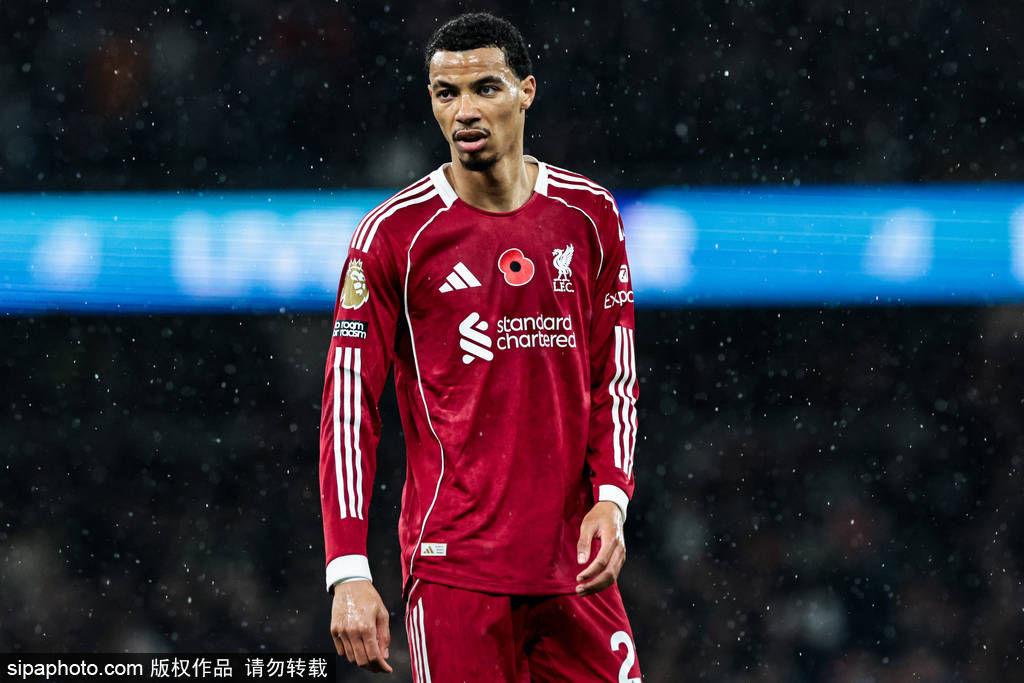 深度：利物浦12战9负怎输的？ 萨拉赫伊萨克都该被抛弃