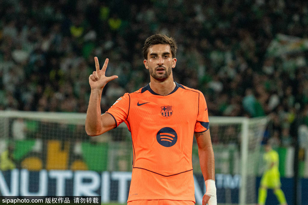 西甲-进球大战！安东尼闪击费兰半场戴帽 巴萨5-3贝蒂斯