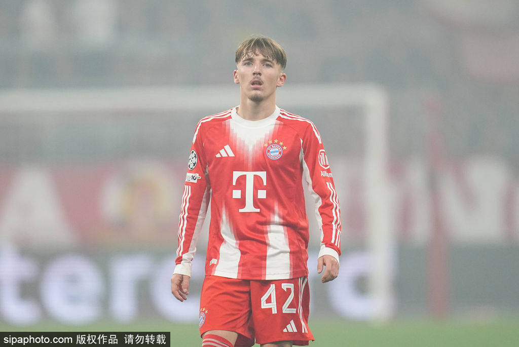 欧冠-17岁卡尔4场3球阿方索复出 拜仁3-1逆转葡体