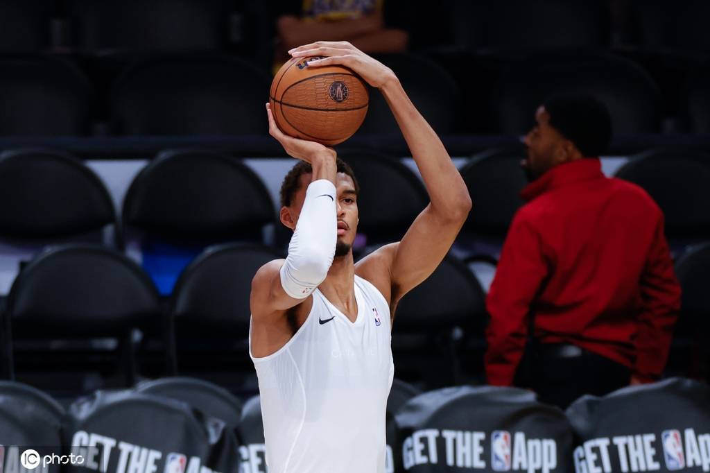 无文班却经历惊人蜕变 这一次马刺崛起终于成真了?