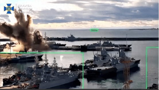 基洛潜艇被击毁！美军P-8A黑海侦察，乌克兰无人潜航器自爆