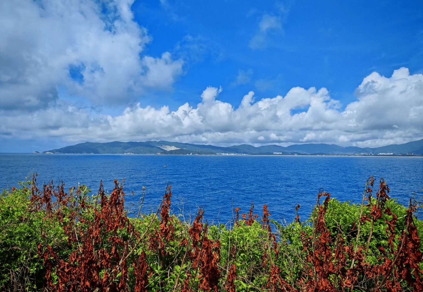 新疆出发2人结伴三亚旅游费用相【OKX 