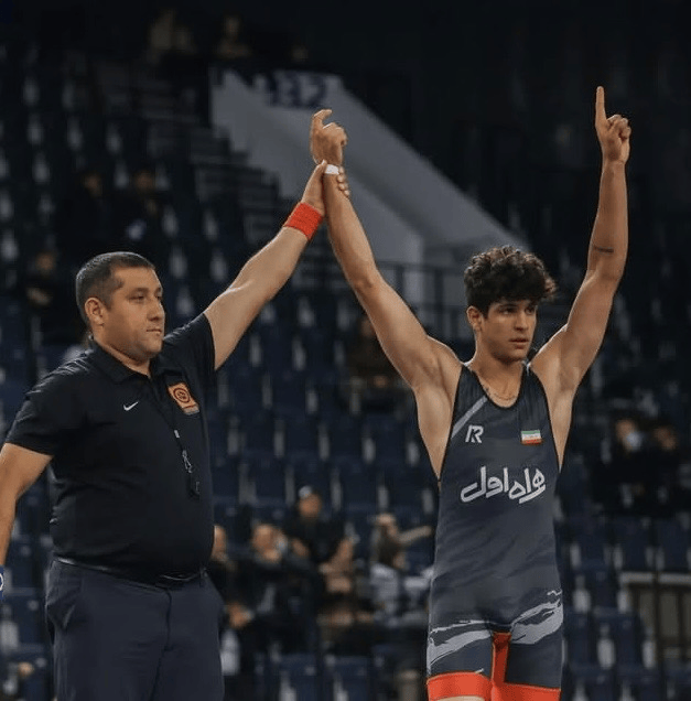 伊朗对3名抗议者执行绞刑 包括19岁国家运动员