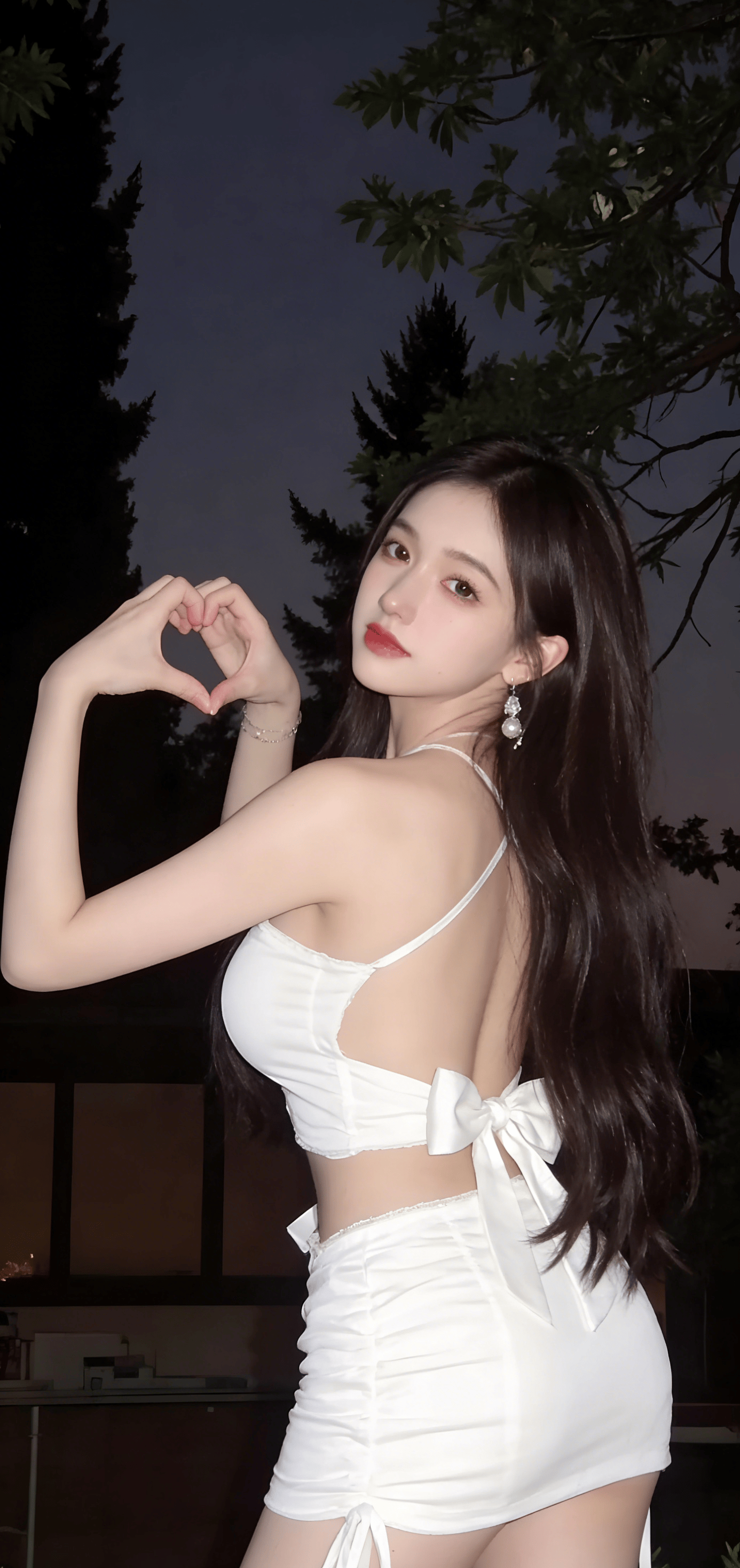 生成性感穿搭图片 (3).png