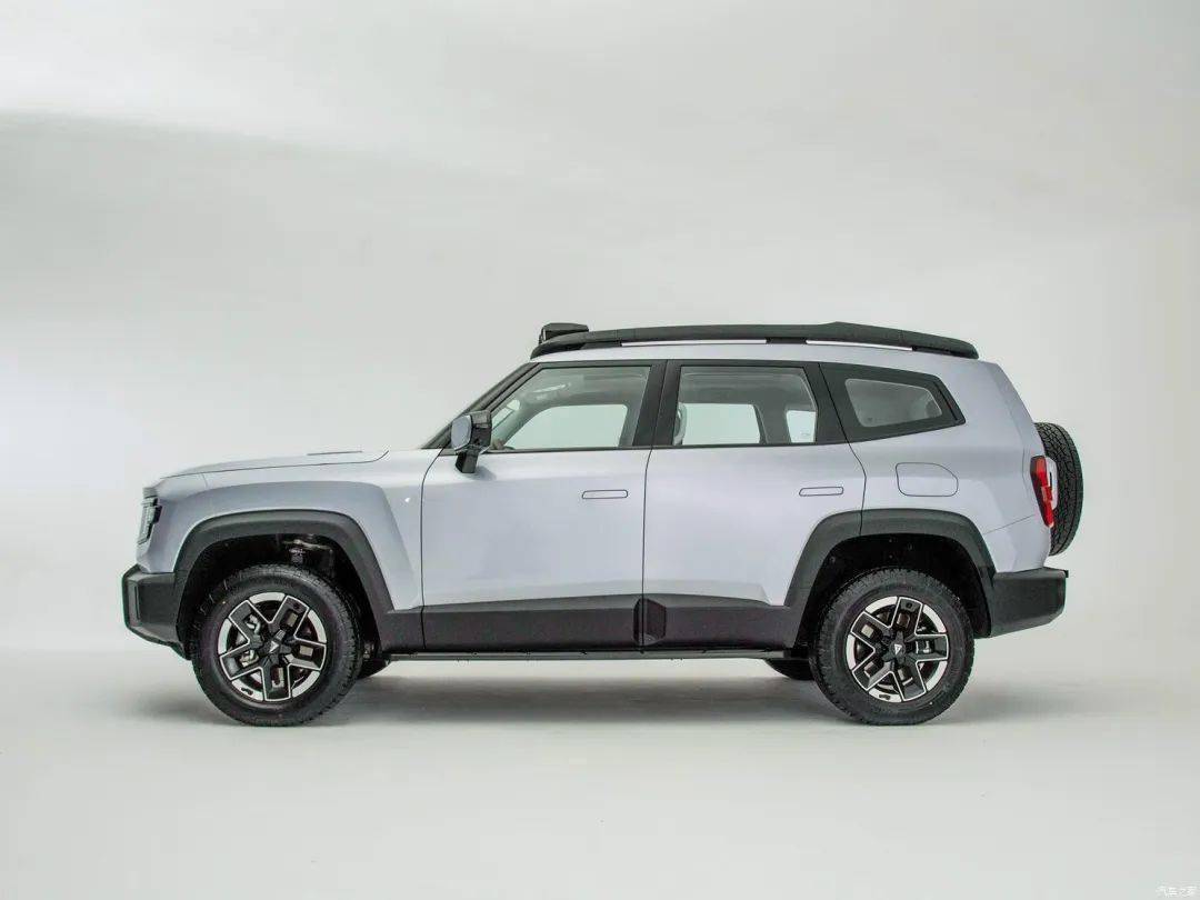雷竞技(RAYBET)新时代的硬派SUV 实拍体验深蓝G318(图2) 雷竞技(RAYBET)新时代的硬派SUV 实拍体验深蓝G318(图2)