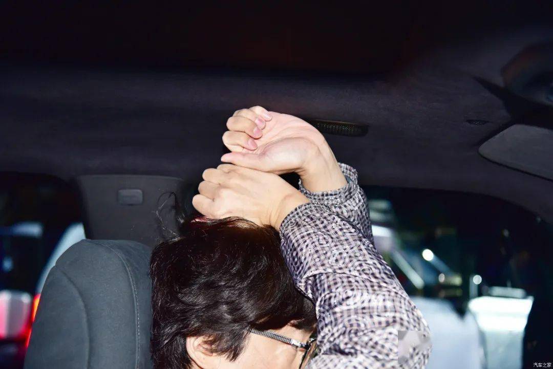 雷竞技(RAYBET)新时代的硬派SUV 实拍体验深蓝G318(图16) 雷竞技(RAYBET)新时代的硬派SUV 实拍体验深蓝G318(图16)