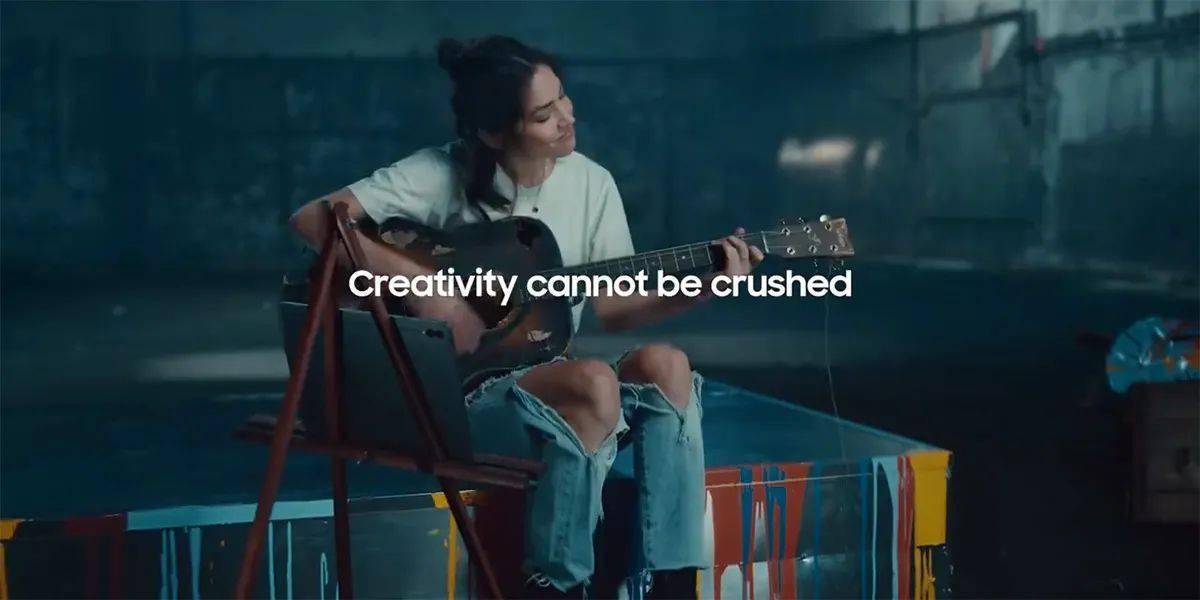 “调侃苹果小能手”上线，三星推出新视频：创意是压不垮的
