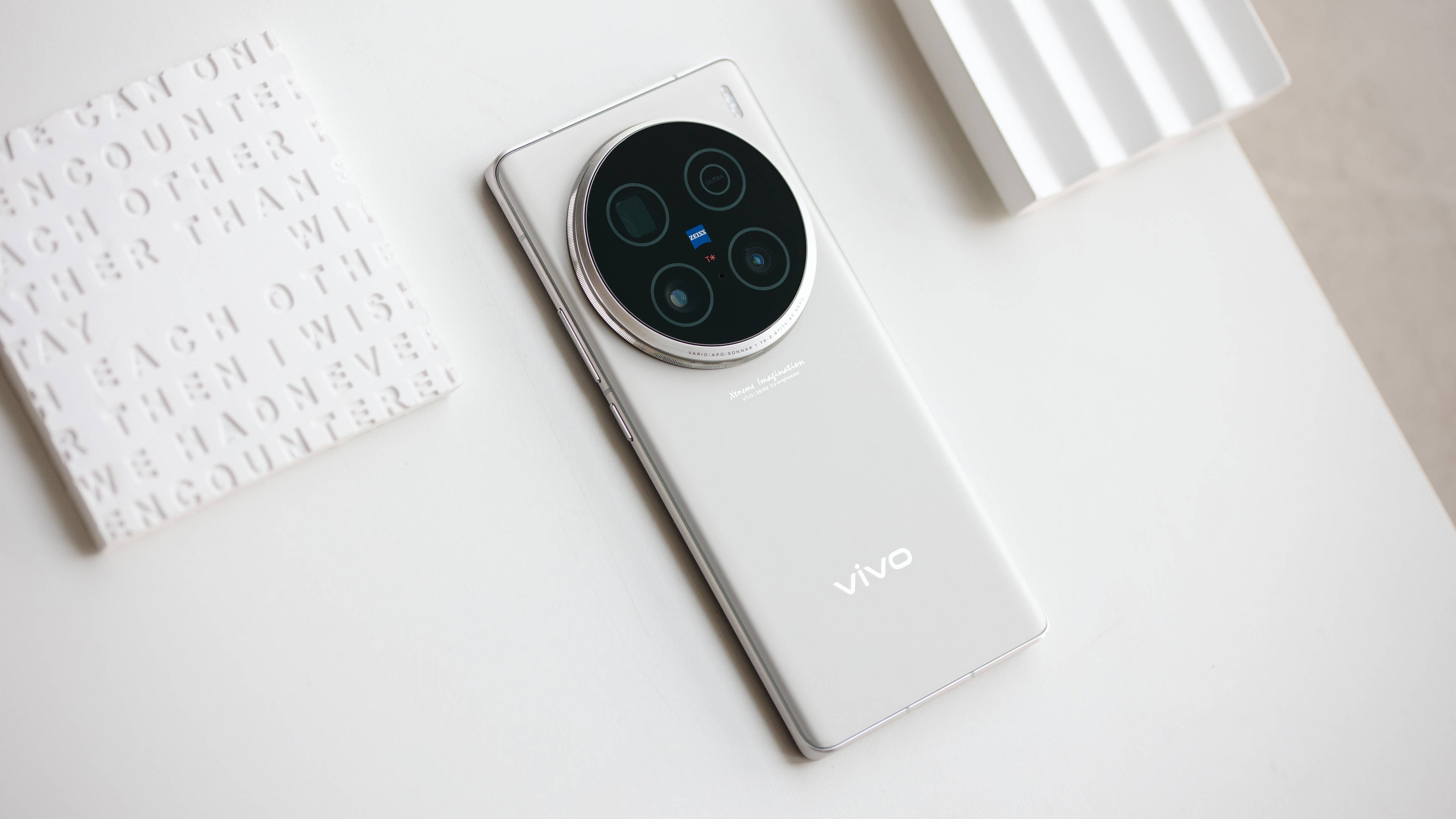 2亿蔡司长焦 撼动人心 vivo X100 Ultra图赏